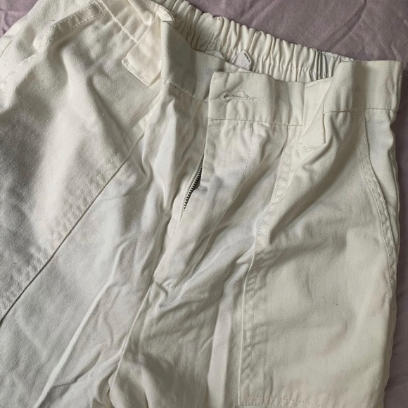 White Cargo pants. - Picture 1 of 2
